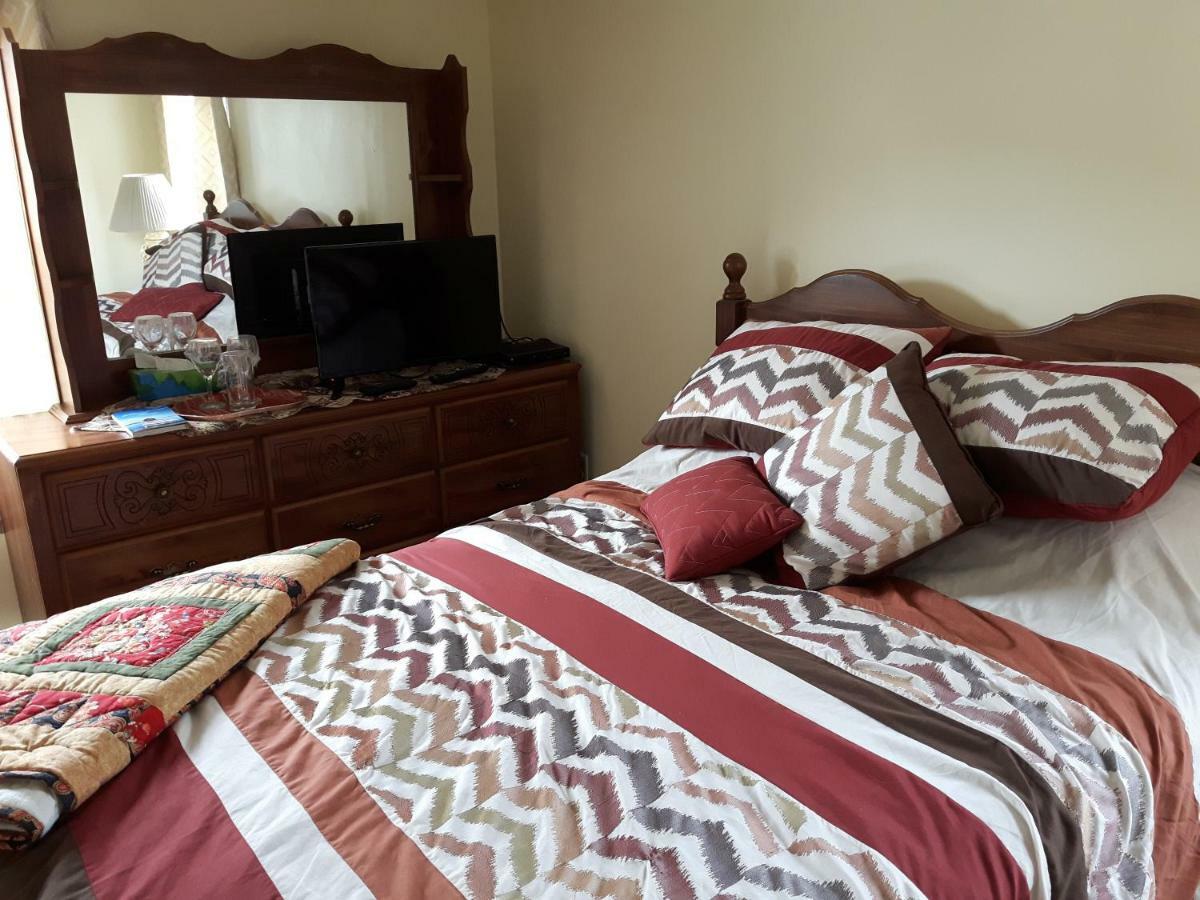 Mermaid Inn Bnb Туіллінґейт Екстер'єр фото